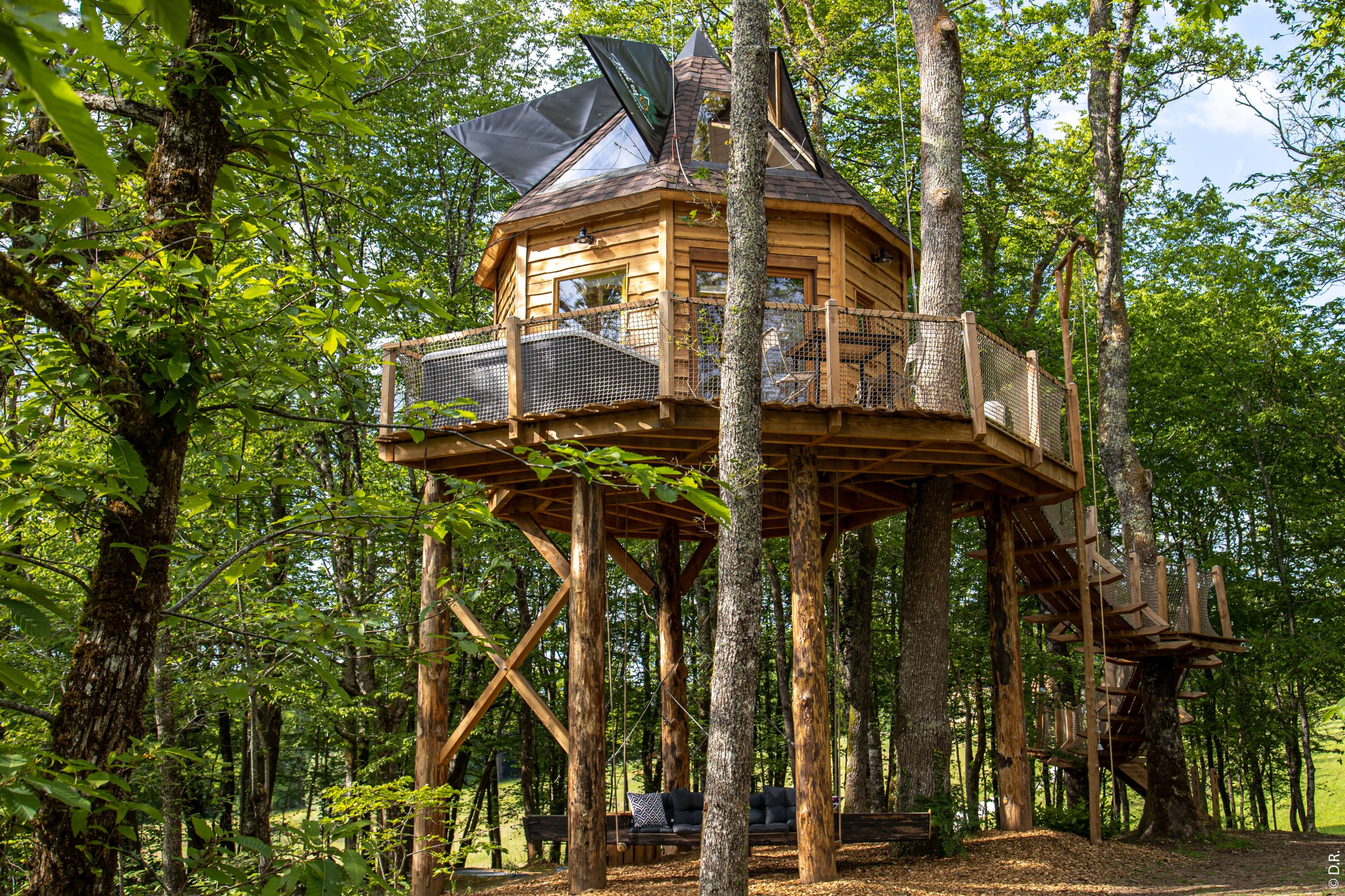 Nid’en’Ô : le luxe paisible d’une cabane dans les arbres…